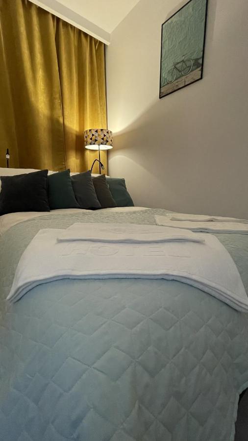 Prymasa Tysiaclecia 83A By Aparthouse Apartment Warsawa Bagian luar foto