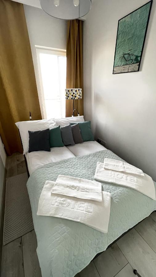Prymasa Tysiaclecia 83A By Aparthouse Apartment Warsawa Bagian luar foto